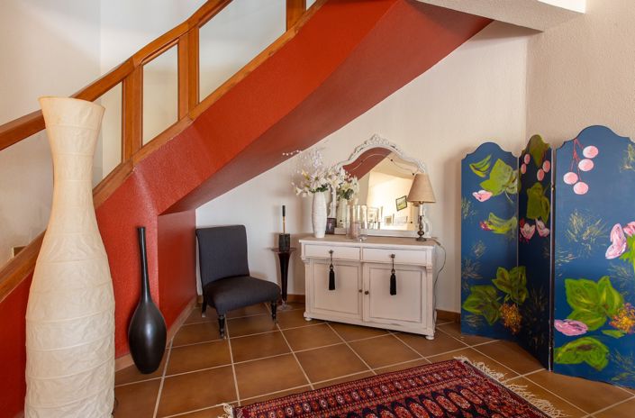 Image No.20-4 Bed Property for sale