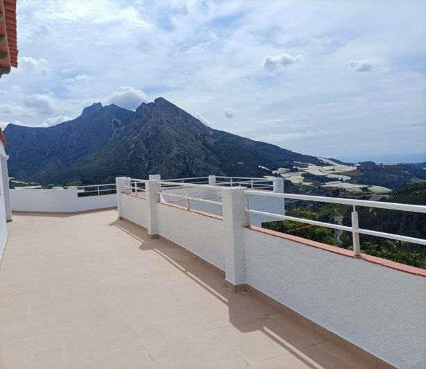 Image No.23-3 Bed Villa for sale