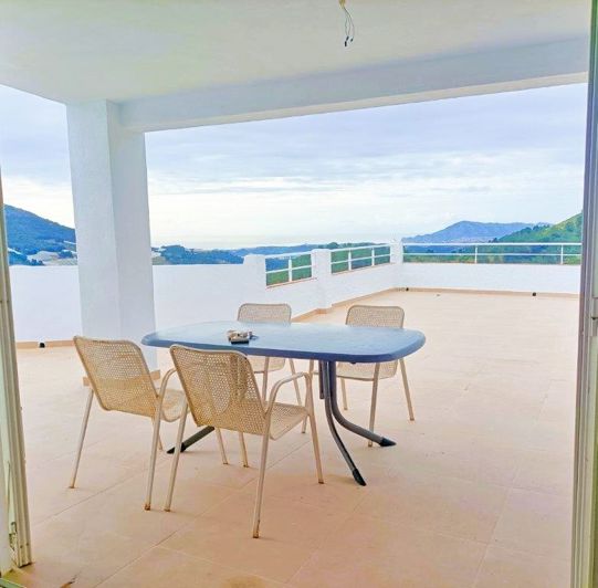 Image No.24-3 Bed Villa for sale