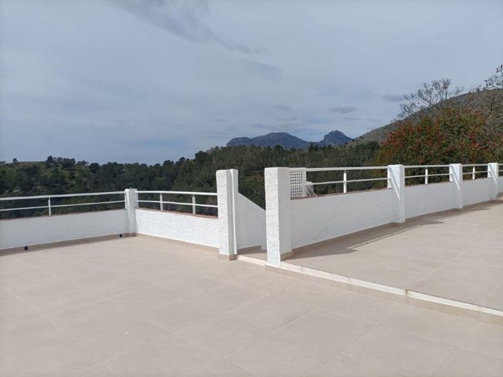 Image No.26-3 Bed Villa for sale