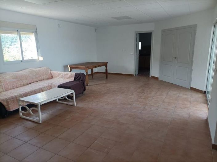 Image No.6-3 Bed Villa for sale