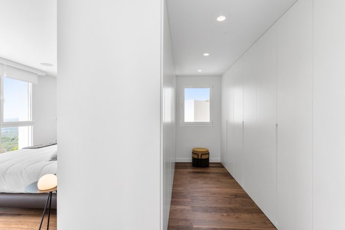 Image No.27-4 Bed Villa for sale