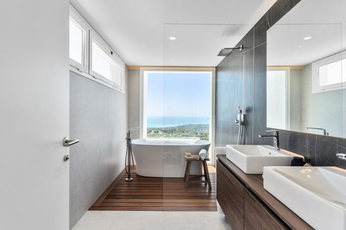 Image No.28-4 Bed Villa for sale