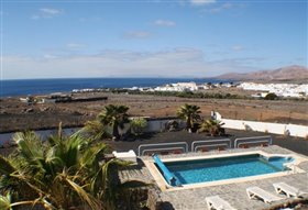 Image No.1-Propriété de 5 chambres à vendre à Puerto Calero
