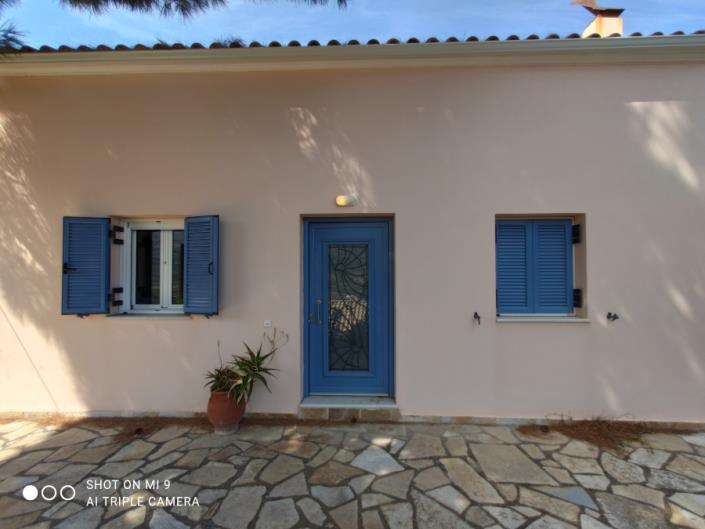 Image No.2-3 Bed House for sale