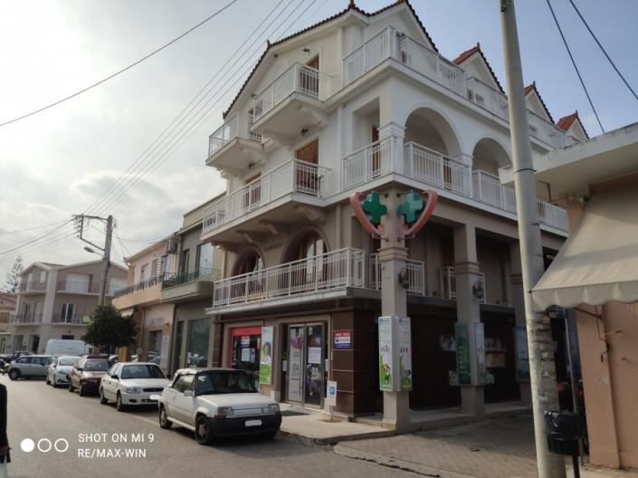 Image No.2-Propriété de 4 chambres à vendre à Argostoli