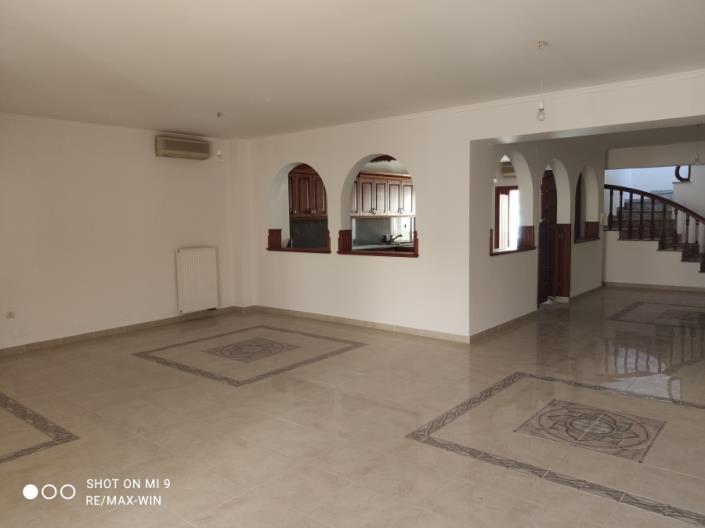 Image No.5-Propriété de 4 chambres à vendre à Argostoli