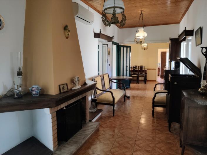 Image No.5-5 Bed Villa / Detached for sale