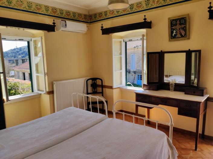 Image No.11-5 Bed Villa / Detached for sale