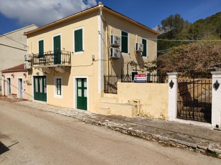 Image No.1-5 Bed Villa / Detached for sale
