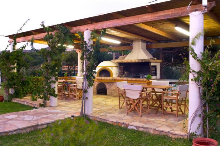 Image No.11-13 Bed Hotel for sale