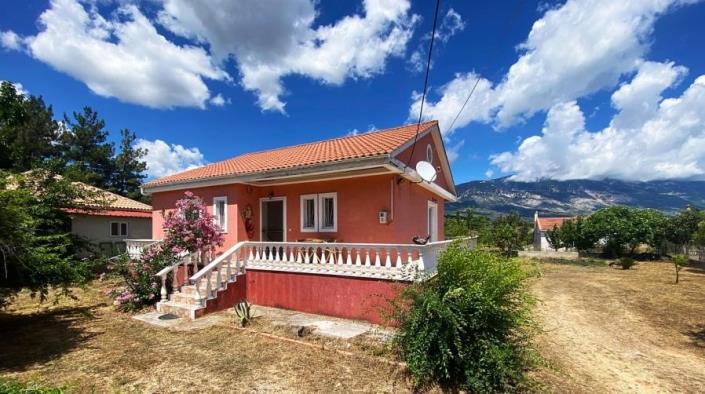 Image No.5-2 Bed Villa / Detached for sale