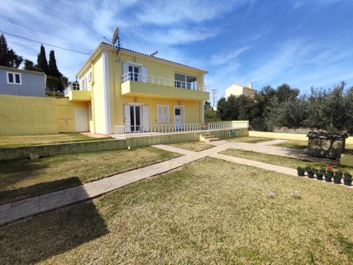 Image No.1-3 Bed House for sale