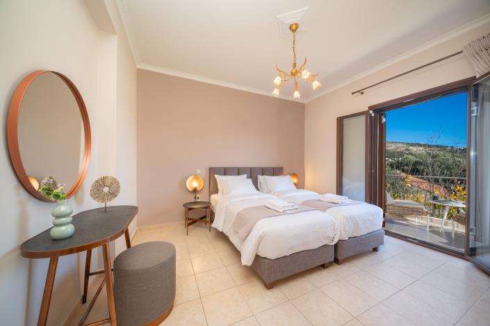 Image No.5-6 Bed Villa for sale