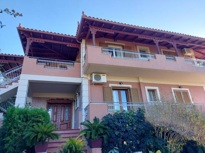 Image No.6-Villa / Détaché de 5 chambres à vendre à Svoronata