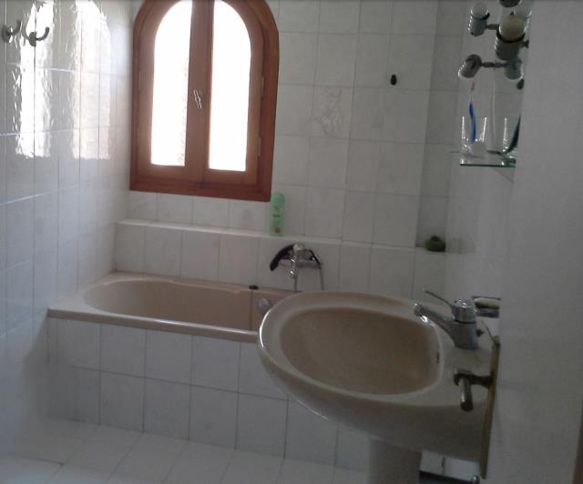 Image No.11-3 Bed Maisonette for sale