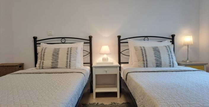 Image No.16-3 Bed Maisonette for sale