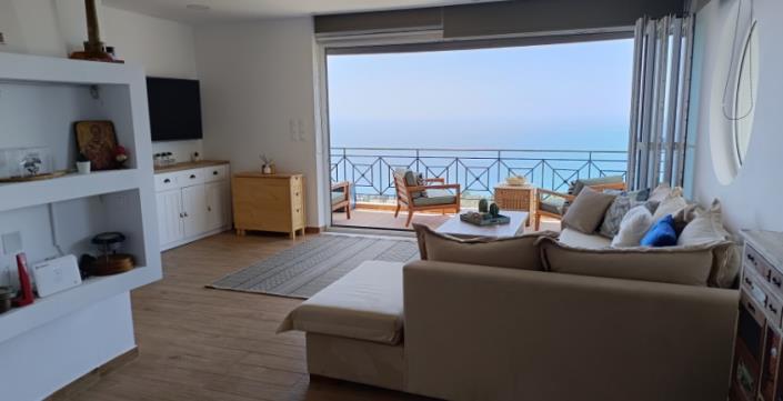 Image No.9-8 Bed House for sale