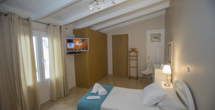 Image No.10-8 Bed House for sale