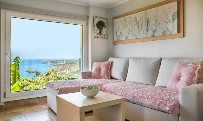 Image No.36-8 Bed House for sale