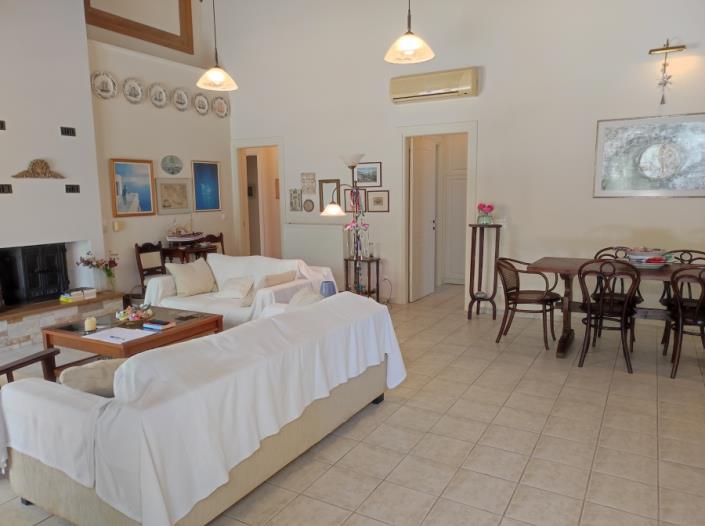 Image No.1-3 Bed House for sale