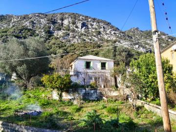1 - Tzanata, House