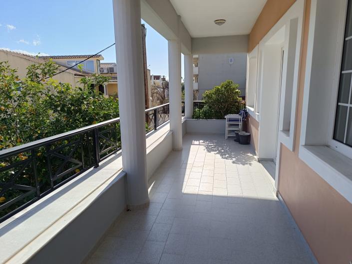 Image No.18-4 Bed House for sale