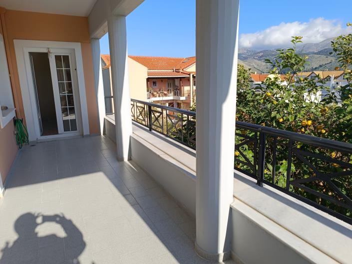 Image No.20-4 Bed House for sale