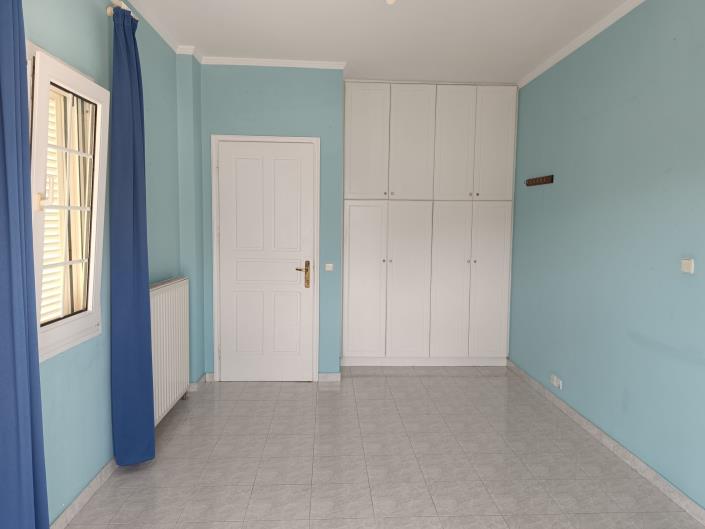 Image No.25-4 Bed House for sale