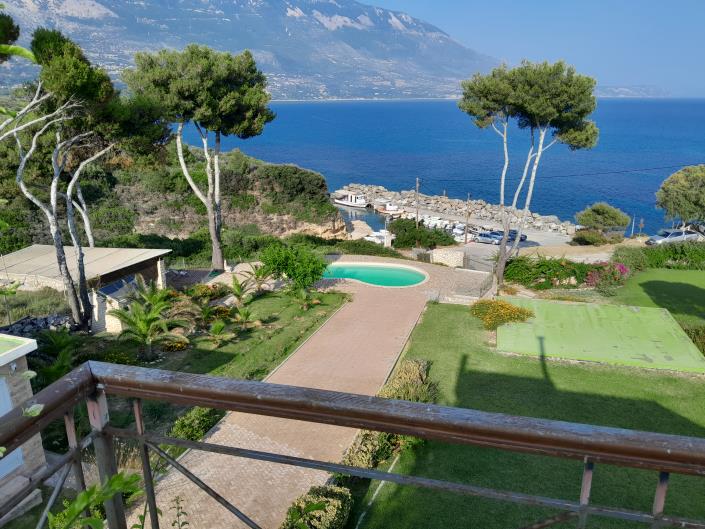 Image No.10-10 Bed Villa for sale