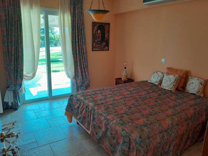 Image No.44-10 Bed Villa for sale