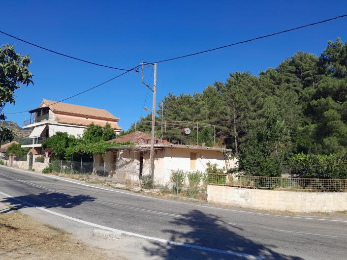 Image No.1-2 Bed House for sale