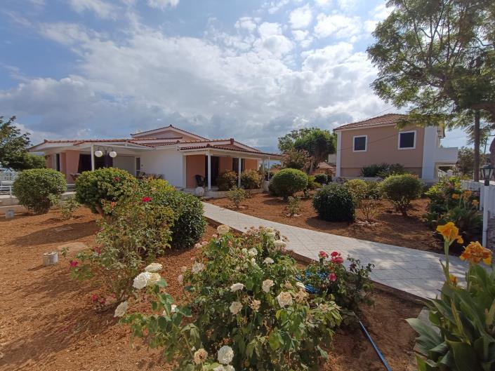 Image No.5-3 Bed House for sale