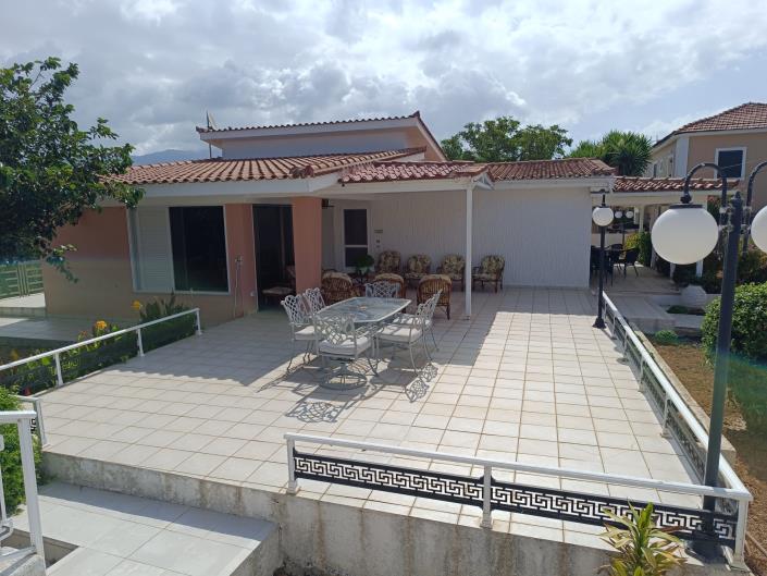 Image No.6-3 Bed House for sale