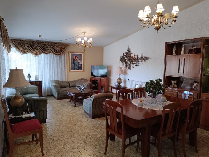 Image No.14-3 Bed House for sale