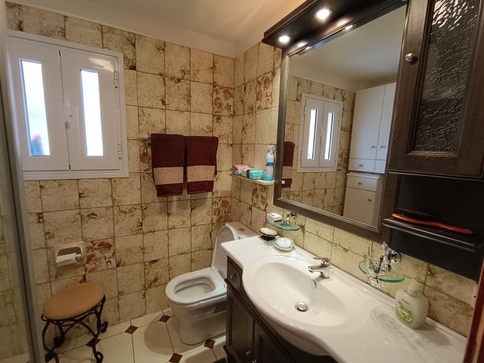 Image No.21-3 Bed House for sale