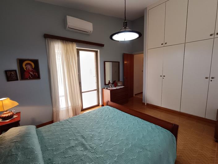 Image No.25-3 Bed House for sale