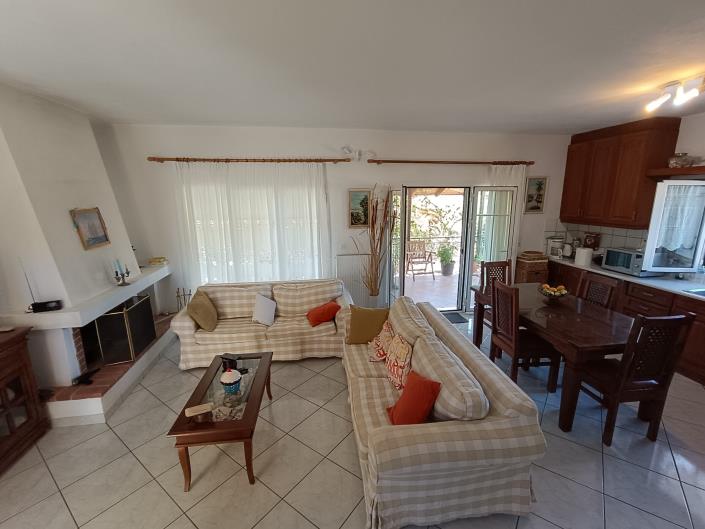 Image No.9-3 Bed House for sale