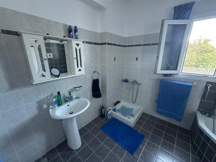 Image No.13-3 Bed Villa for sale