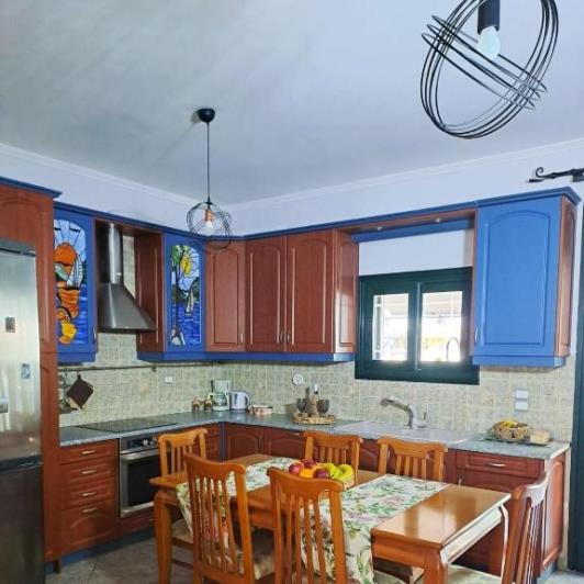 Image No.10-3 Bed House for sale