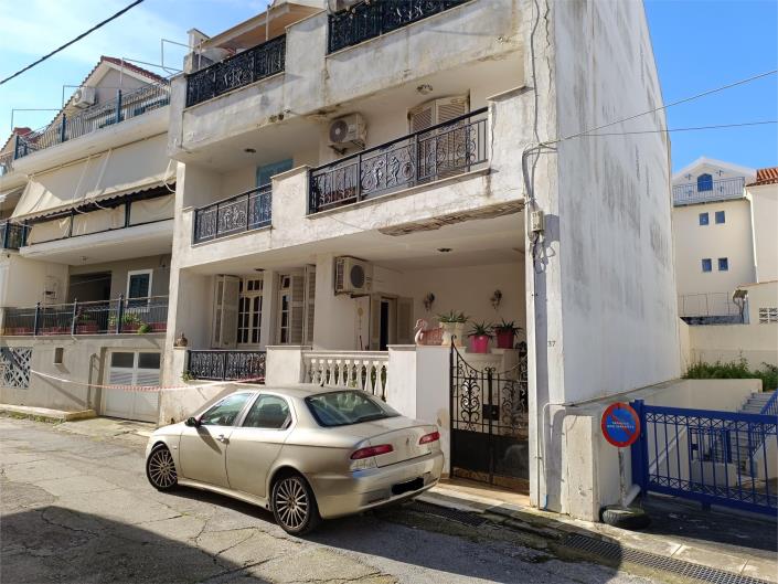 Image No.2-2 Bed Maisonette for sale