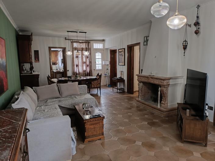 Image No.7-2 Bed Maisonette for sale