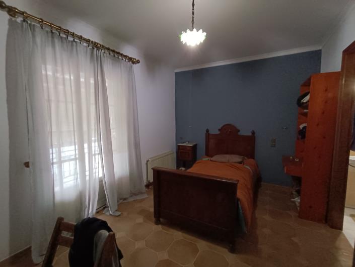 Image No.17-2 Bed Maisonette for sale