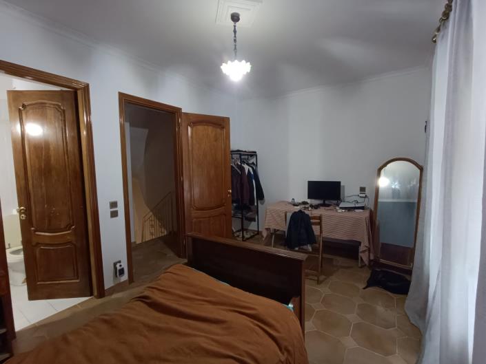 Image No.18-2 Bed Maisonette for sale