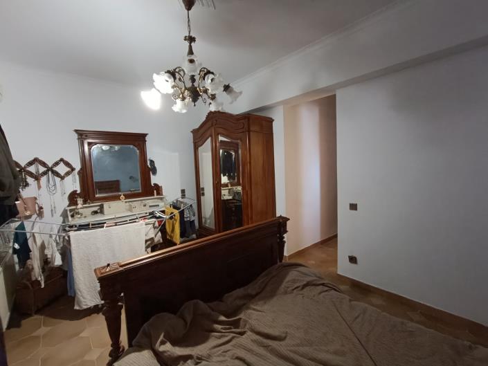 Image No.22-2 Bed Maisonette for sale