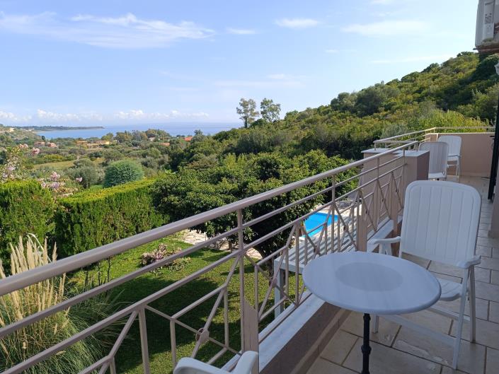 Image No.2-2 Bed Villa for sale