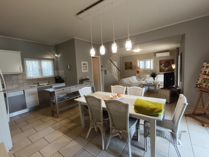 Image No.9-2 Bed Villa for sale