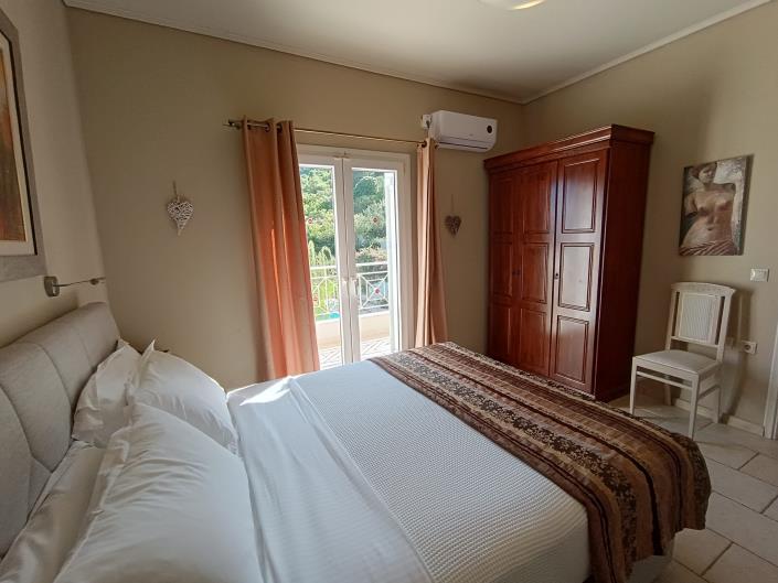 Image No.16-2 Bed Villa for sale