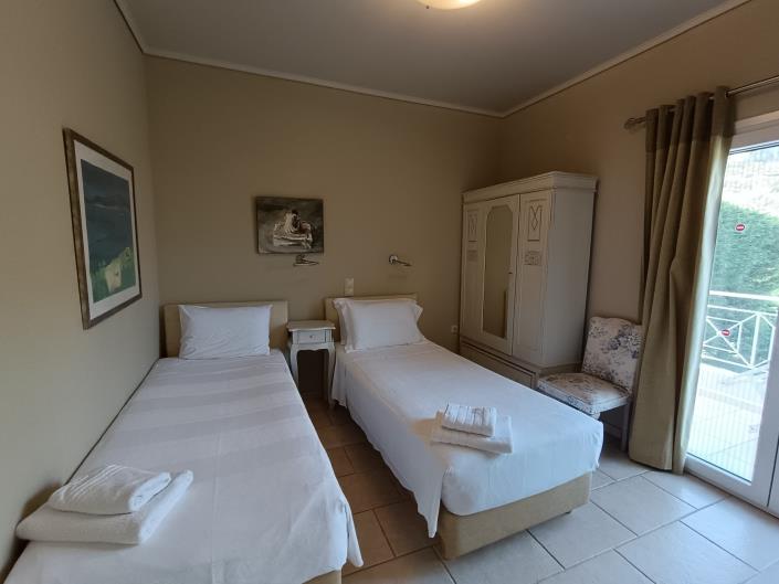 Image No.19-2 Bed Villa for sale