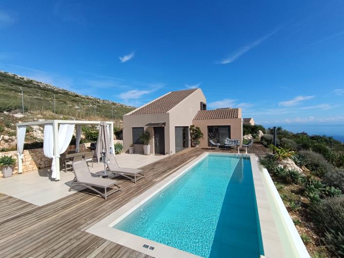 Image No.4-2 Bed Villa for sale